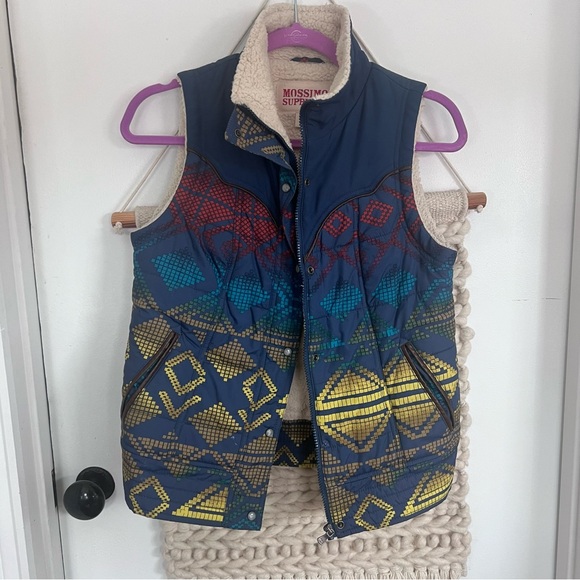 Faux shearling lined quilted print winter vest - Picture 1 of 4